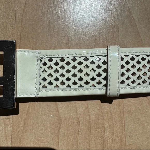 Fendi Cream Leather Belt with Silver Buckle - Picture 4 of 7